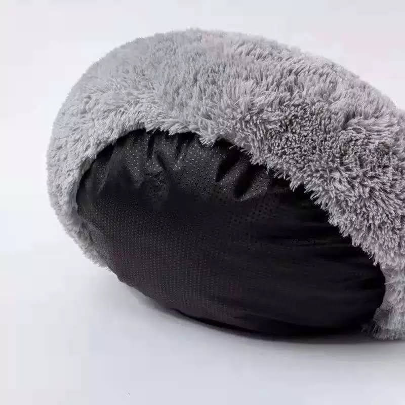 Cozy Plush Pet Bed – Ultra-Soft & Machine Washable!